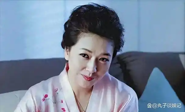 风韵犹存的江珊错过王志文靳东年过50再蓄爱情之火