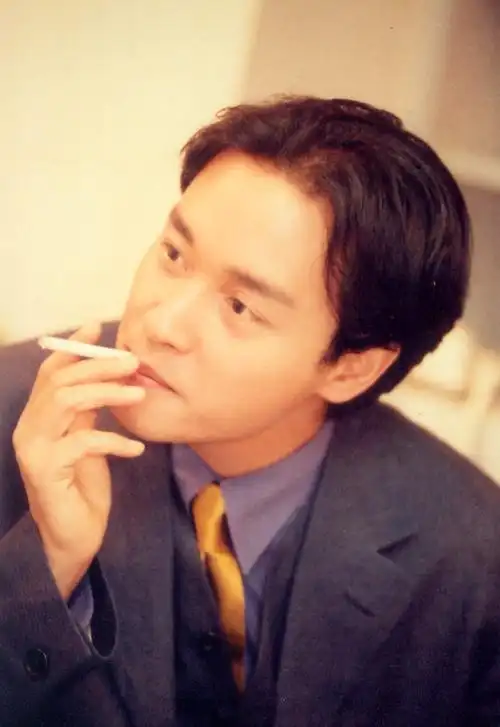 给最爱的你张国荣最爱你吸烟的样子