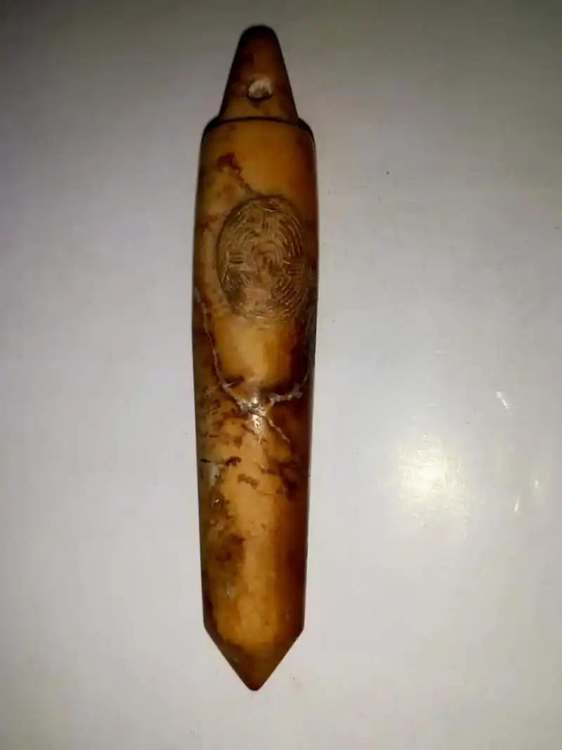 新石器时代浅浮雕神兽纹良渚文化玉锥形器 - 抖音