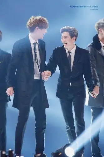 灿勉#朴灿烈 | 金俊勉携手一起走到最. 来自baidu_灿勉吧 - 微博