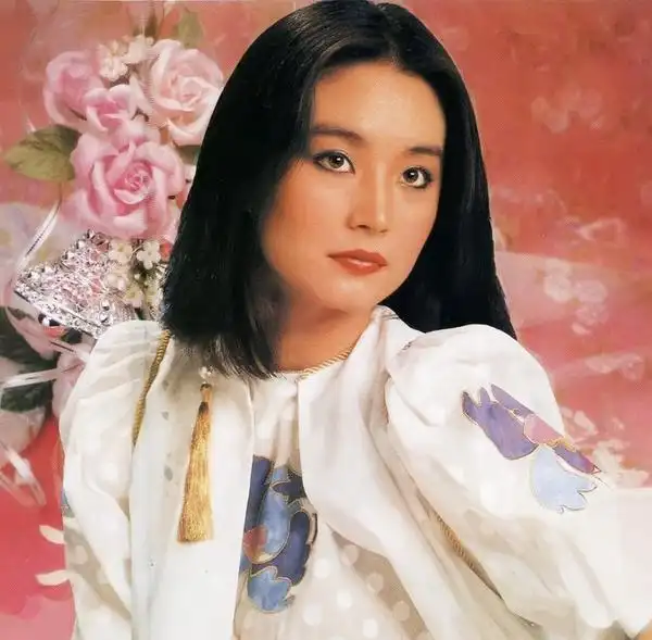 林青霞年轻时照片剧照堪称第一美女(图)