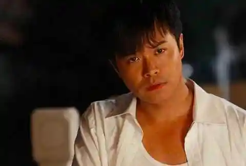 最后也希望陈思诚能减肥成功,注意管理身材,继续拍出好的作品吧.