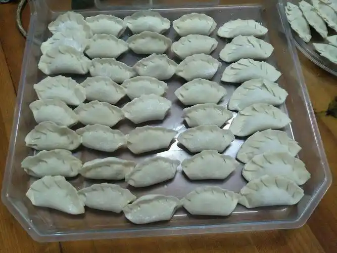 包饺子