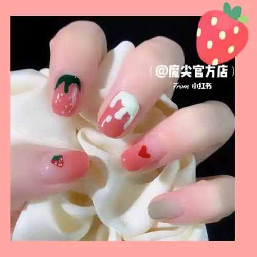 冰透琥珀可爱童趣草莓美甲渐变诱人