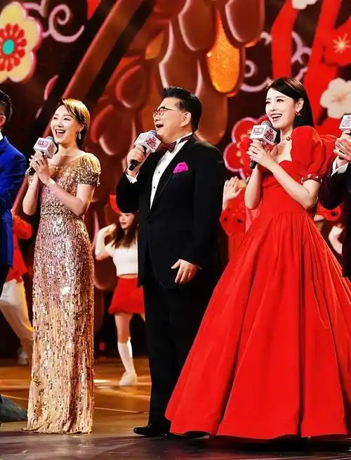 王冠继续稳站c位,"已出月子"的陈辰依旧缺席_卫视_曹可凡_龙耀