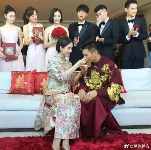 刘诗诗生日照##吴奇隆刘诗诗带儿子出游