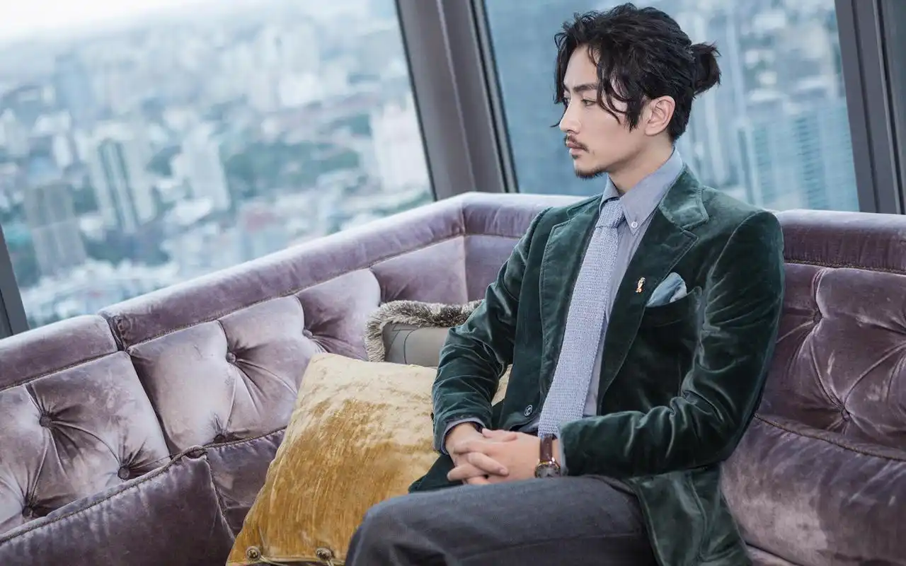 陈晓秋冬西装魅力写真高清图片壁纸