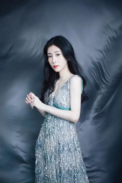 张碧晨明星丨高清壁纸肤白貌美颜值美炸优雅甜美