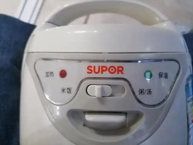 苏泊尔豪华电饭煲拆卸