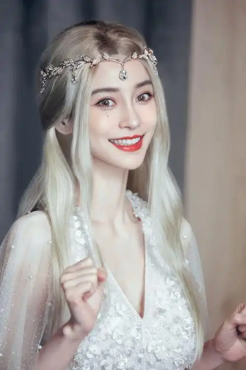 angelababy精灵女王造型