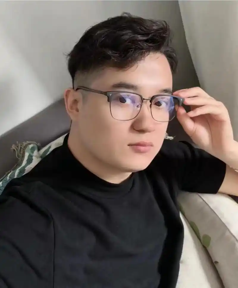 大脸男士破防了男生戴半框眼镜太斯文了当男生想 - 抖音