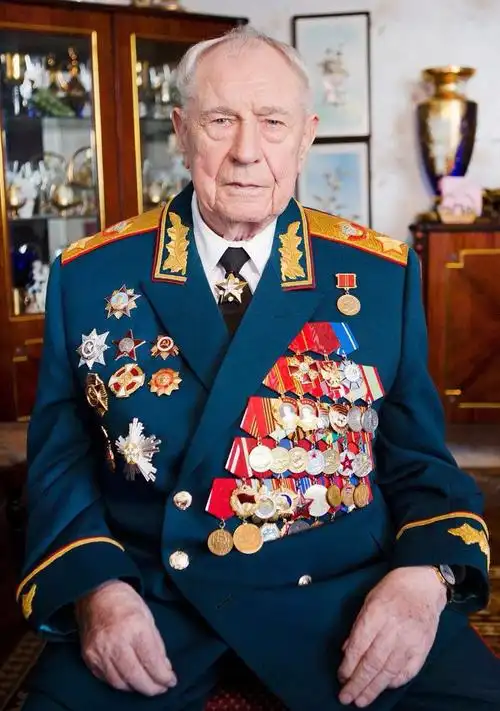 苏联元帅浏览:11收藏:0支持:0上传时间:2021-05-22 23:55:00