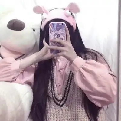 可爱唯美拿手机女生头像