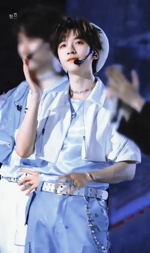 时代少年团演唱会##比耶告白贺峻霖