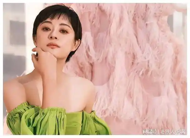 原创孙俪菜场拍戏被偶遇换新发型打扮贵族显突兀路人评价一针见血