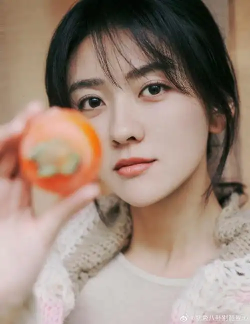 梁洁秋日白开水妆##梁洁白开水妆