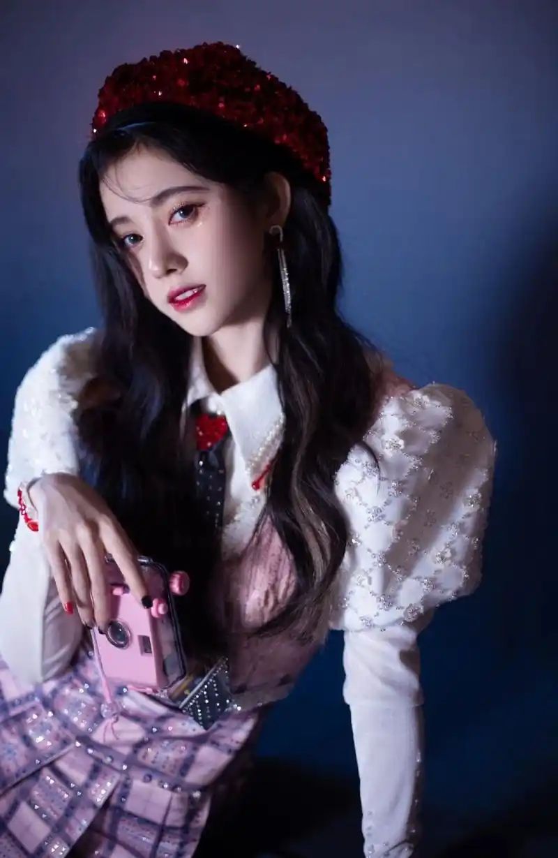 才配得上你的善良"@鞠婧祎希望2021年是很愉快的一年 没有狗血情节 也