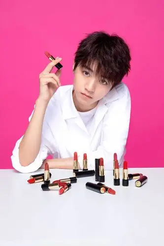 王俊凯兰蔻彩妆与香水大使