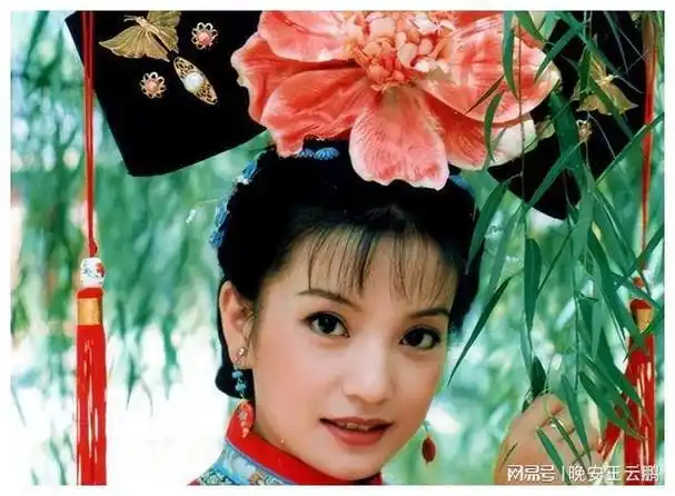 赵薇机场透露将回归,小燕子的"恶",真没人能治她吗|记者|林心如