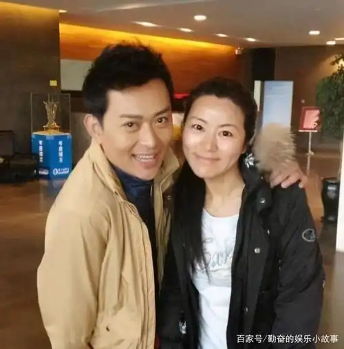 黄海冰再婚:当时已经离婚了,何来出轨一说?甄锡没破坏我的家庭