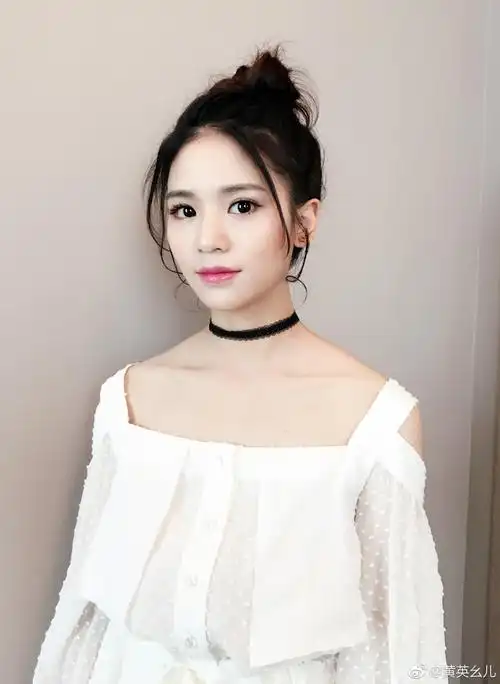 09届快女季军黄英!如今已经是两个孩子的妈妈!