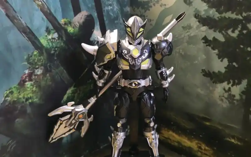 【简单涂一下】铠装 黑犀侠