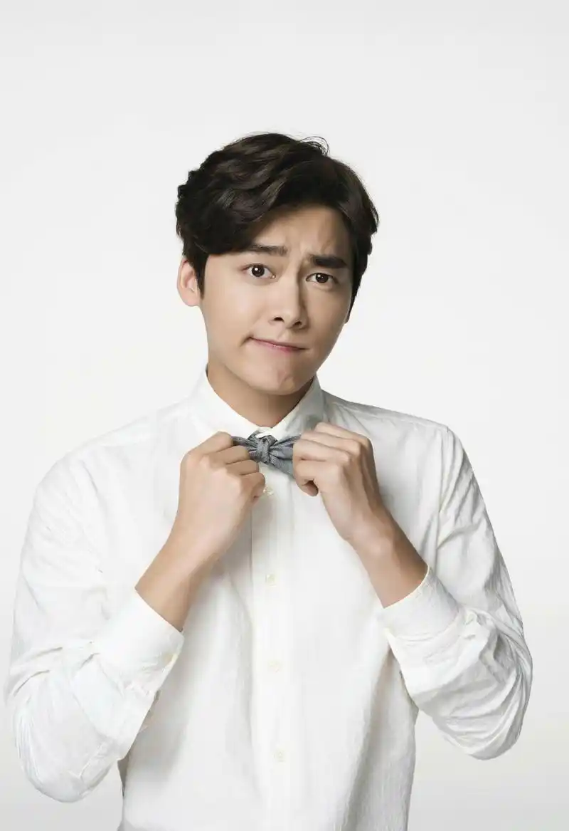 "小先生"李易峰写真,看了这组图,就知道全能型明星怎么来的