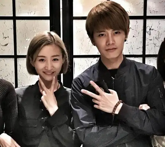 任嘉伦的妻子聂欢:丈夫的成名之路坎坷,在家做全职太太也幸福