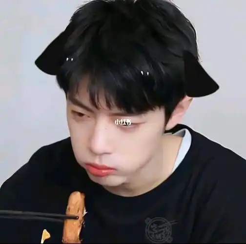 这一对情头_情侣头像_肖战_肖战的小飞侠_素材_头像