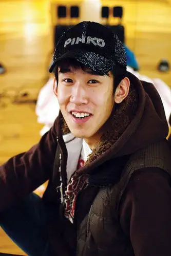 辽宁台主持人"大长脸"于洋