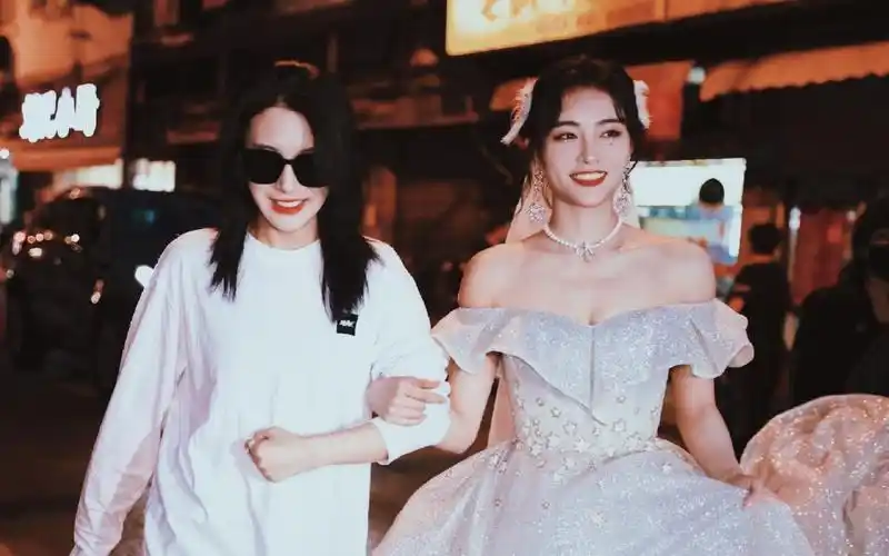 【呆驼|许佳琪 × 戴萌】撒野|我想一个眼神就到老_哔哩哔哩_bilibili