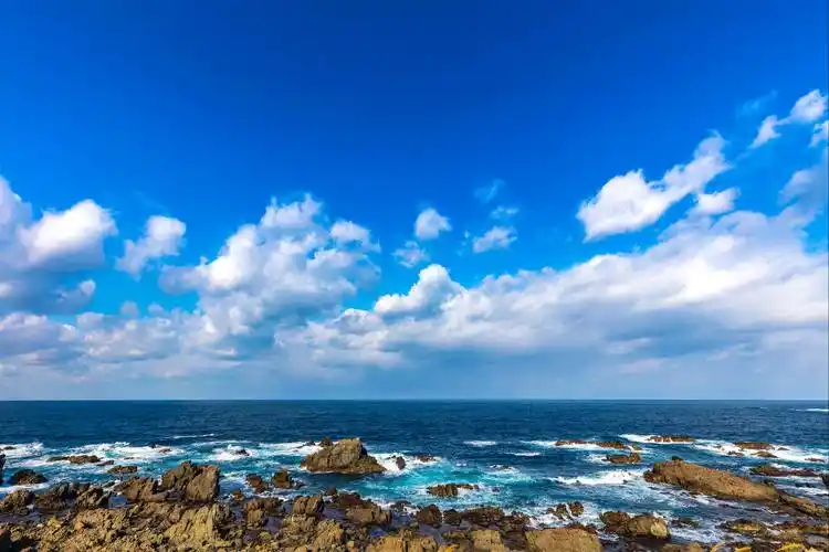 入道崎与入道崎灯塔