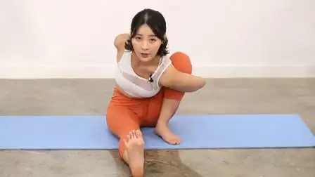 瑜伽女神开胯排毒燃脂,胃肠道也能得到很好修复,背部肌肉不酸胀