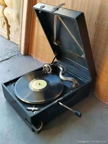 民国时期,老留声机