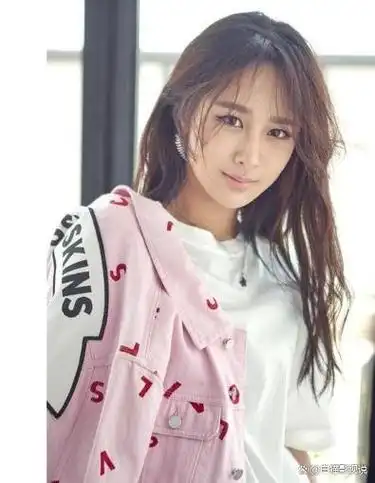 杨紫在综艺节目中与黄子韬互怼不断,与任嘉伦打闹时更是互相以原名