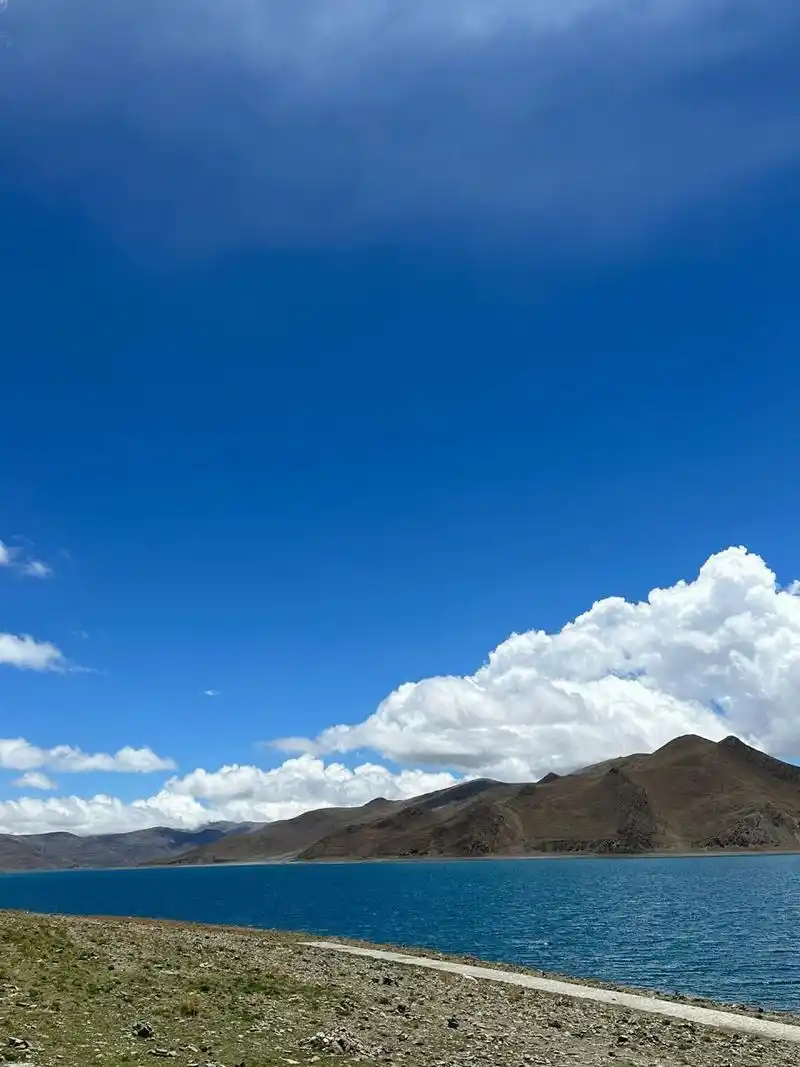 羊湖真的是太太太美了! 羊湖有好多个观景点!