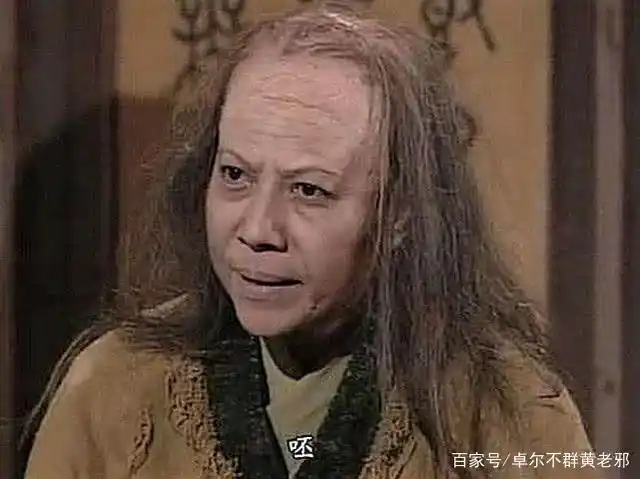 裘千尺的武学天赋非常高,从她补足公孙止家传武功的破绽便可看出,而且