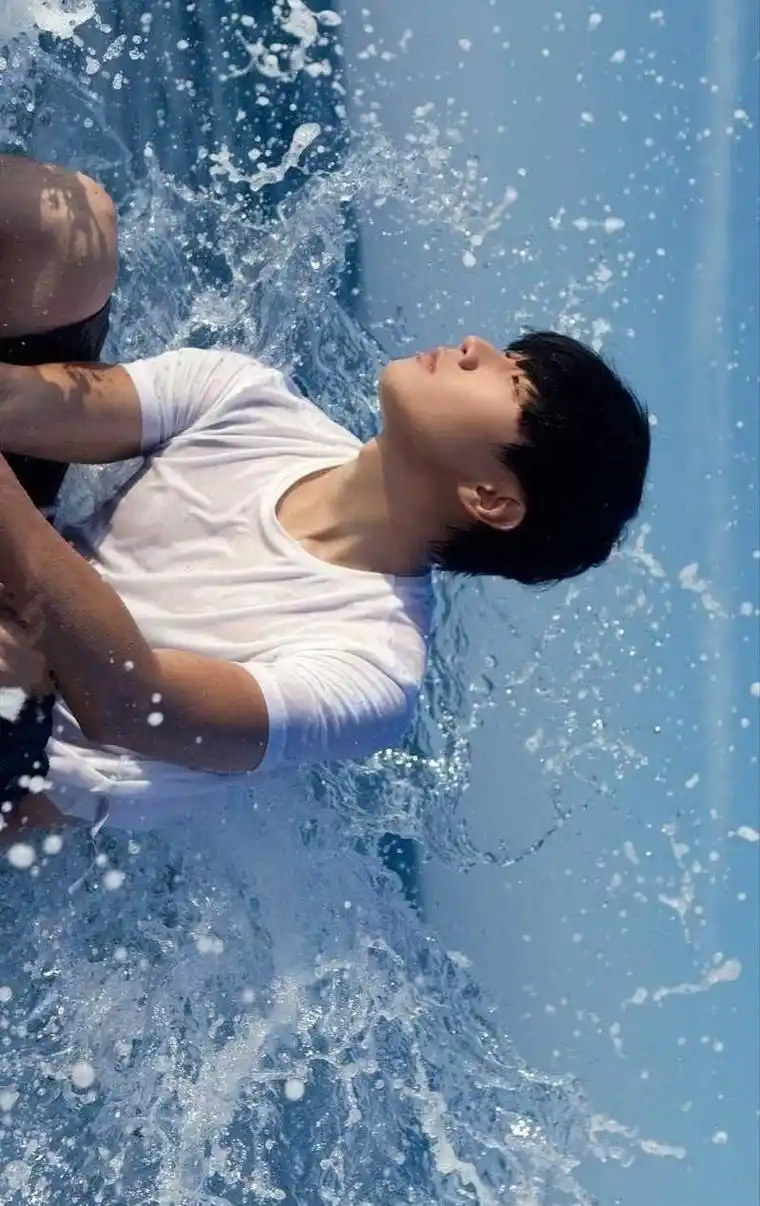 林俊杰壁纸 高清锁屏壁纸一共四张