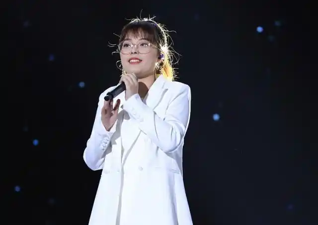 "好声音"收官,酷到底的邢晗铭夺冠!李荣浩说她还有