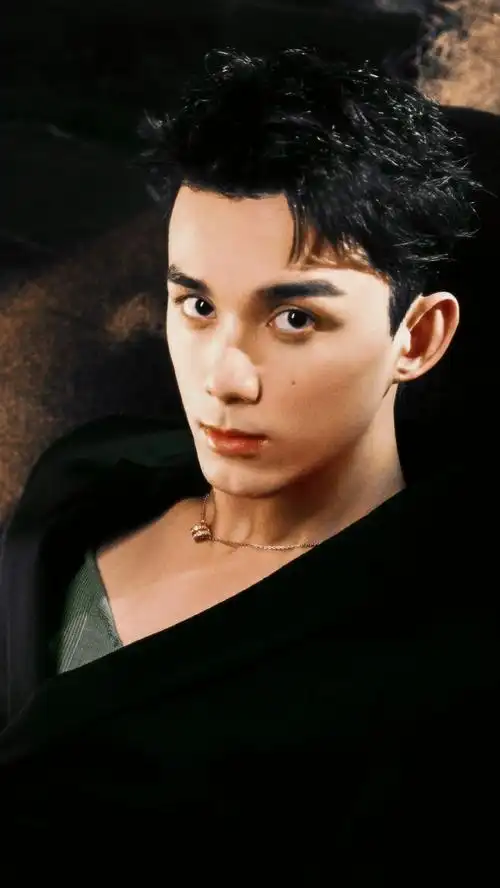 吴磊超话91#吴磊微博之夜#你小子眼睛会说话 本路人来感觉了