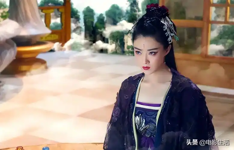 夏紫薰—蒋欣:专心于职场剧