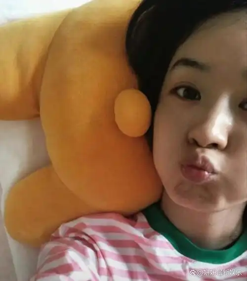 赵丽颖第一次发儿子想想的照片,晒自己日常状态