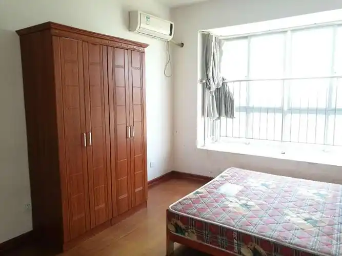 一号线友谊路站 居家三房 配套完善