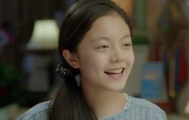 女,电视剧《 a target="_blank" href="/item/小别离/16169797" data