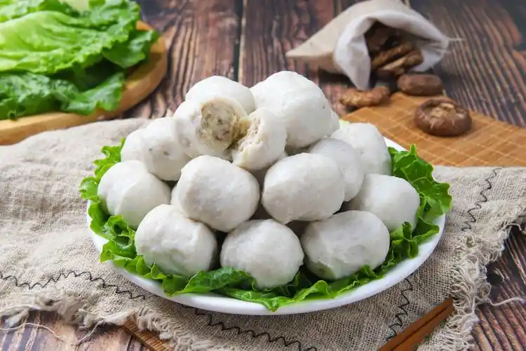 潮汕美食分享|包心鱼丸这样做鲜嫩弹牙,比外卖还好吃!_鱼肉