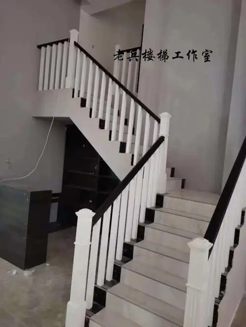 楼梯扶手  #别墅楼梯扶手  #楼梯设计  #实木楼梯扶手  #现代简约