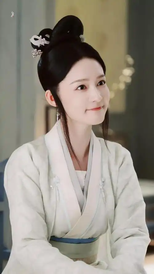 李沁唯美古装壁纸