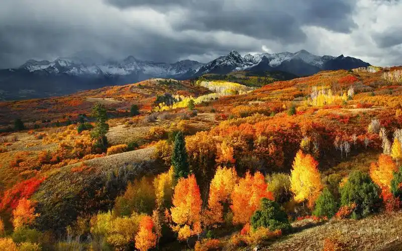 colorado,snowy peak,clouds,colorful,壁纸,高清壁纸自然,风景,秋季