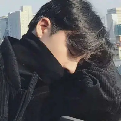 成熟性感男生微信图像49-微信头像