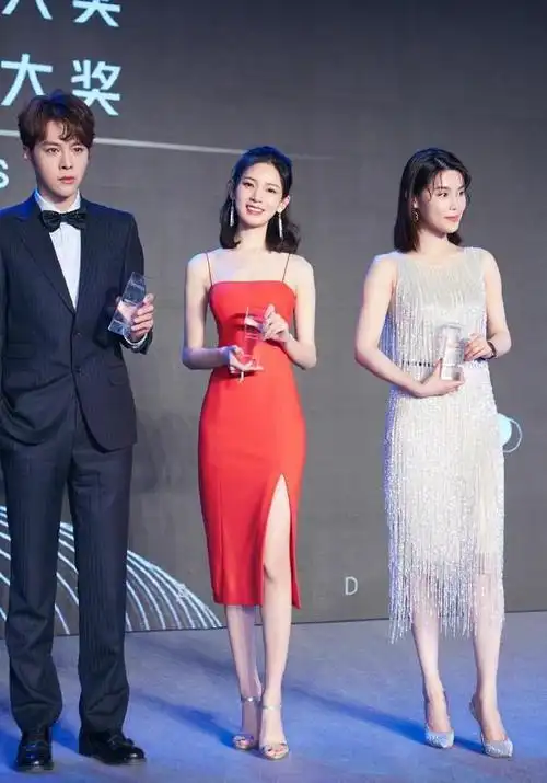 别被这5位女明星颜值给骗了!看脸以为一米七,真实身高让你意外